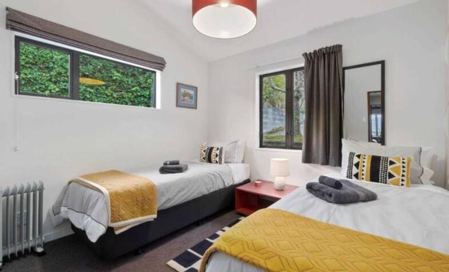Fantastic Views, Close To Town 2 Bedroom Apartment Queenstown Exteriör bild